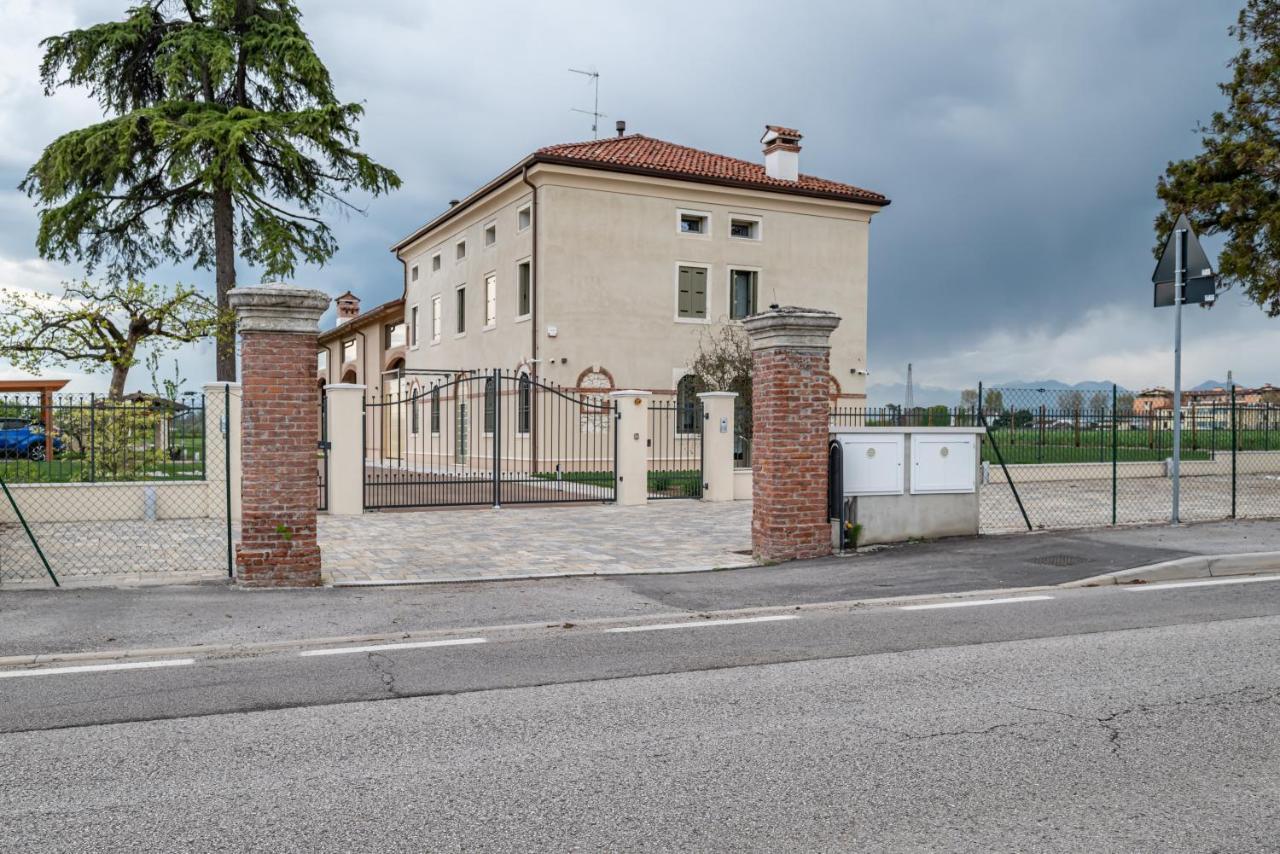 Ca Mia Rododendro & Mughetto Rooms Vicenza Buitenkant foto